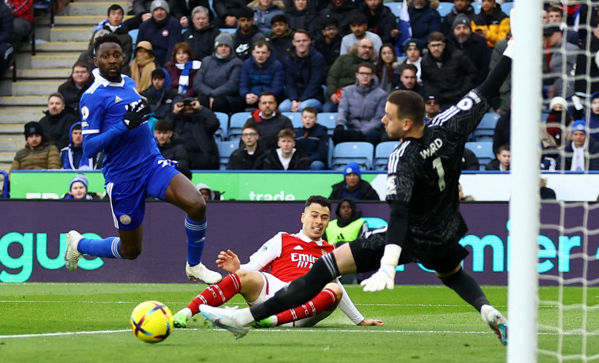 通过实地走 通过实地走